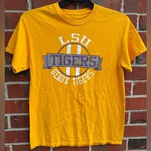 Captivating Apparel LSU Tigers "Geaux Tigers" Medium Short Sleeve T-Shirt T2